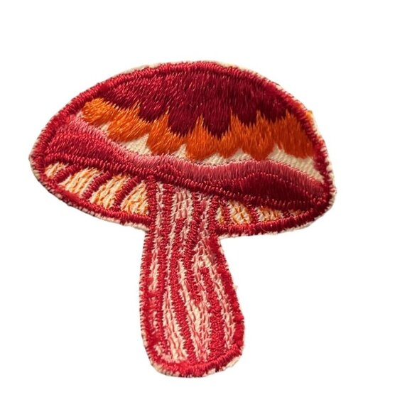 Set of 8 Red & Orange Mushroom Embroidered Iron-On Patches Clothing Hats Bags - Picture 2 of 5